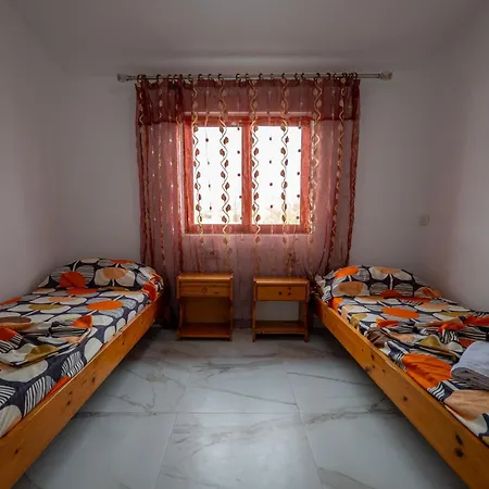 Disha Apartament *