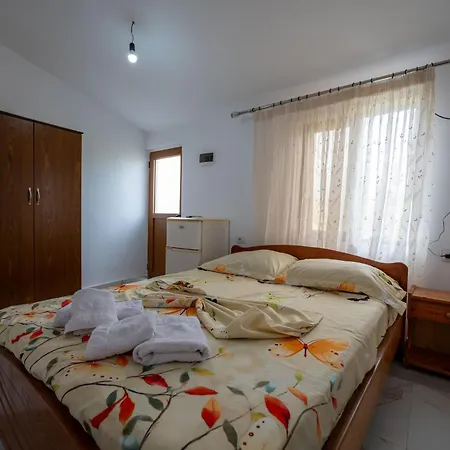 Apartment Disha *