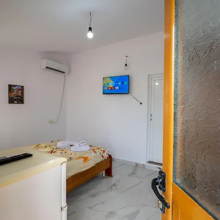 Disha Apartment Ksamil