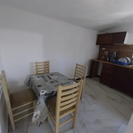 Disha Holiday Home Appartement Ksamil