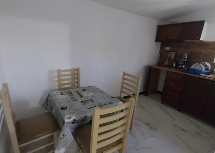 Disha Apartament Ksamil